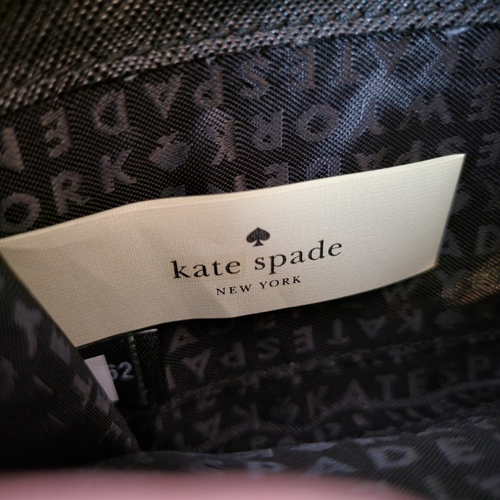 Authentic Kate Spade Large Zip Wallet - Picture 3 of 3